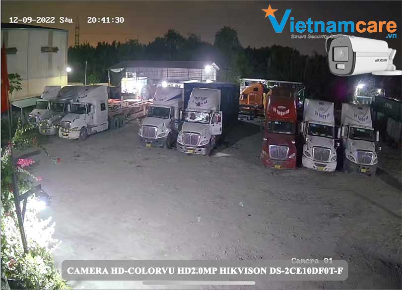 Hình ảnh camera HD-COLORVU quan sát ban đêm được lắp đặt cho bãi xe